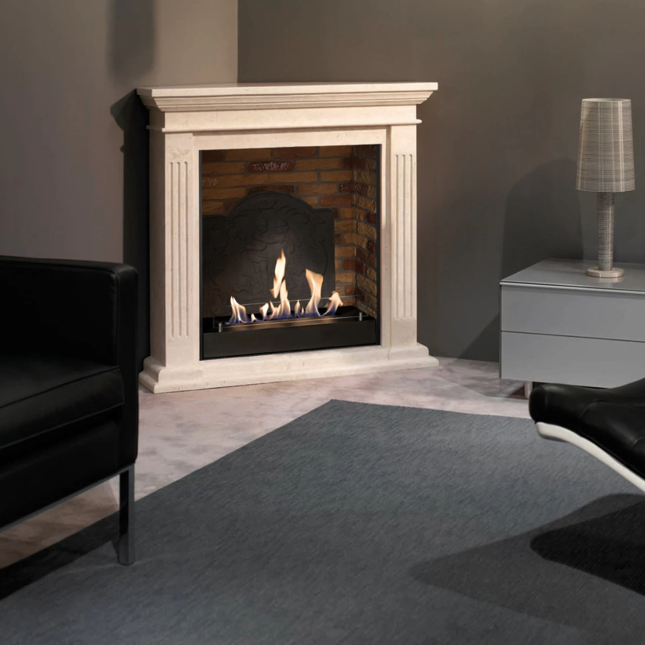 Cadiz Corner Bioethanol Kamin Naturstein Weiß Mit Steindekor Und Medaillon – Bild 2