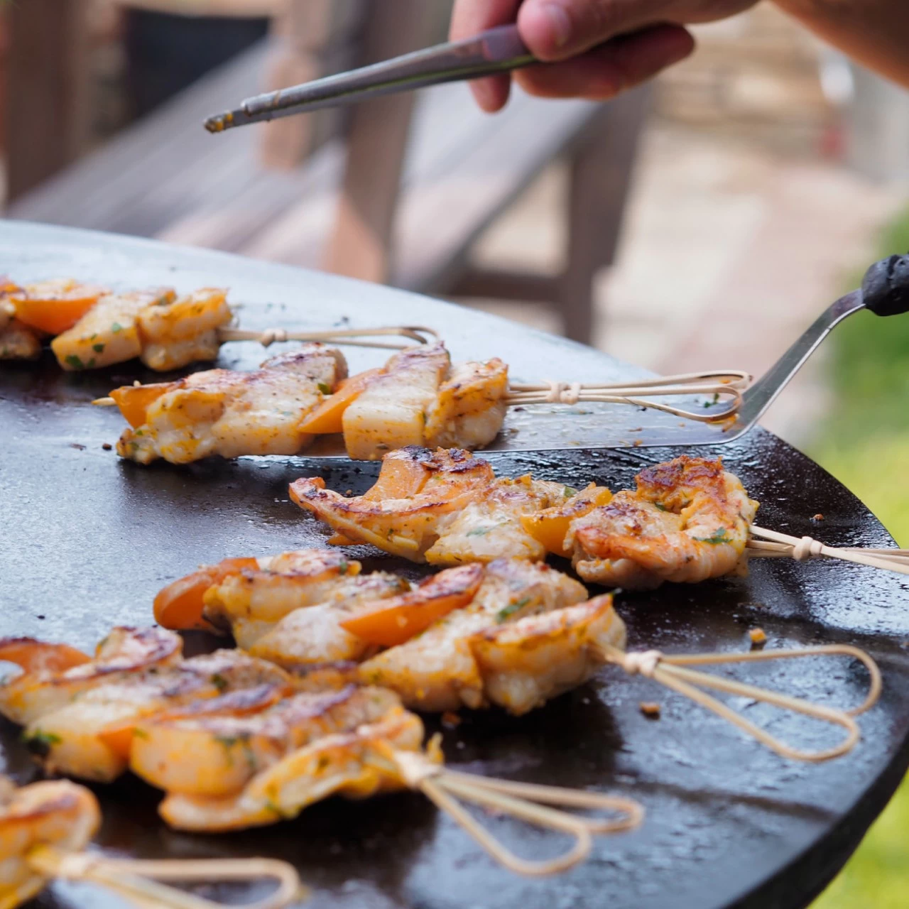 Gartenkamin Plancha Grill PIO80 Schwarz Mit Holzfach – Bild 8